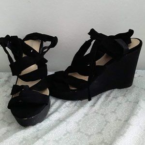 Black JustFab Wedges size 8